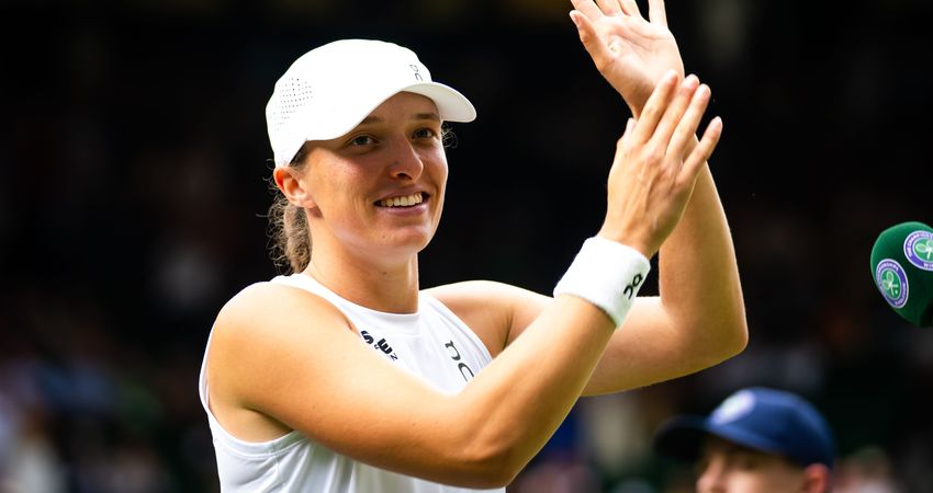 Iga_Swiatek_-_Wimbledon_Championships_2025_-_Day_4-DSC_8404A